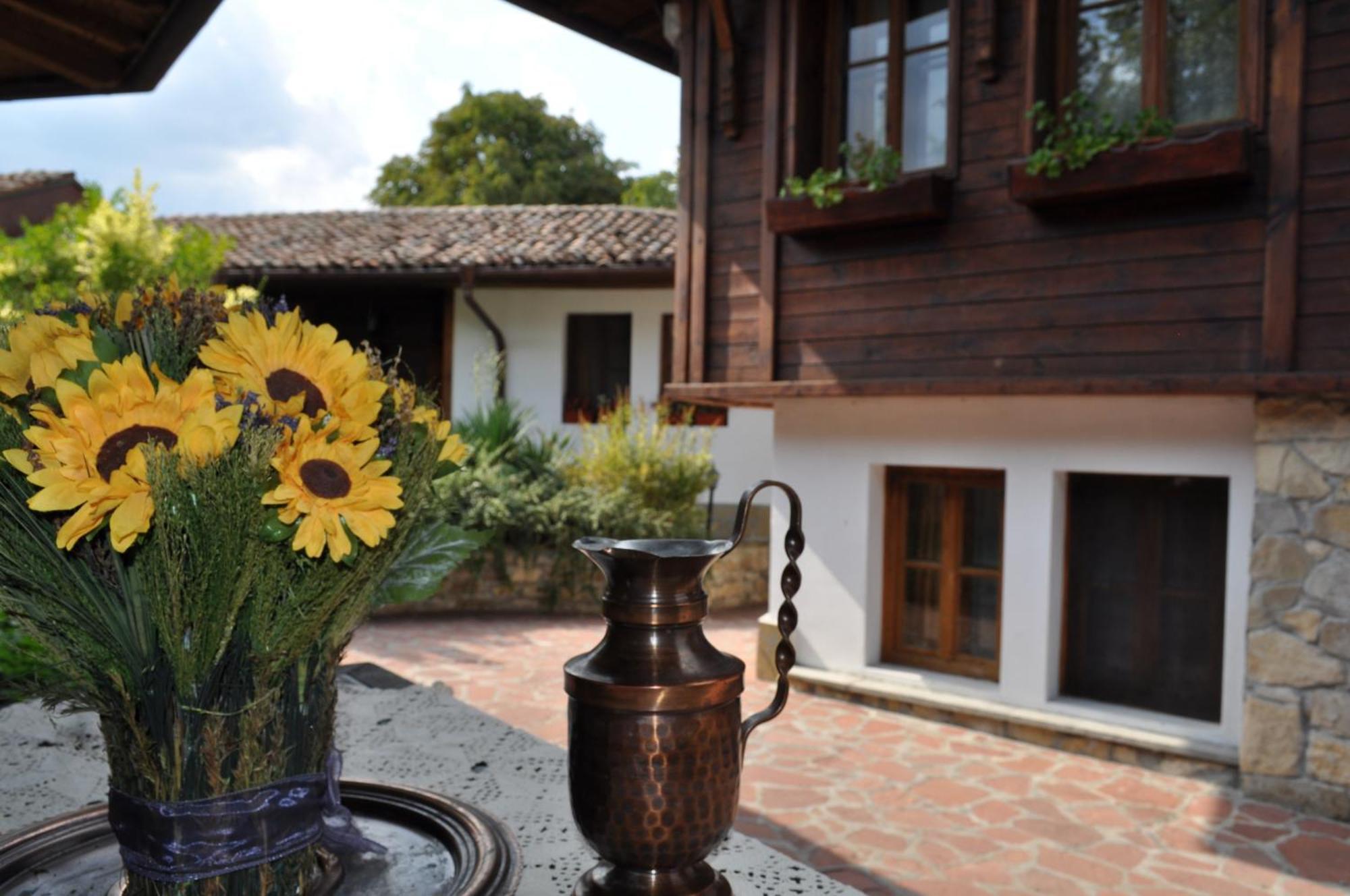 Hotel Izvora - Garden Retreat Arbanasi Exterior foto